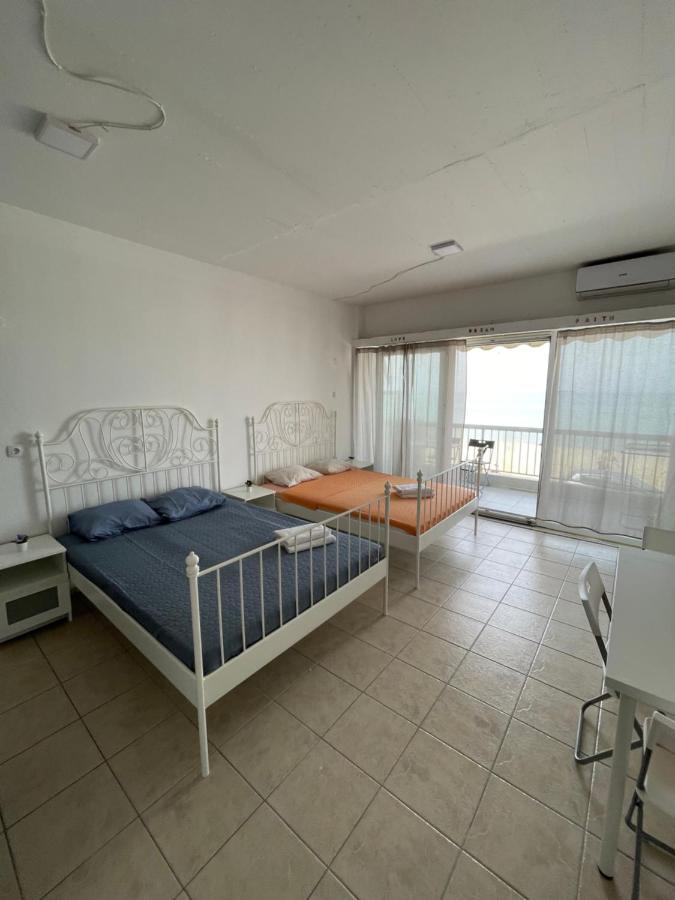 Breeze Apartments Peraía Eksteriør billede
